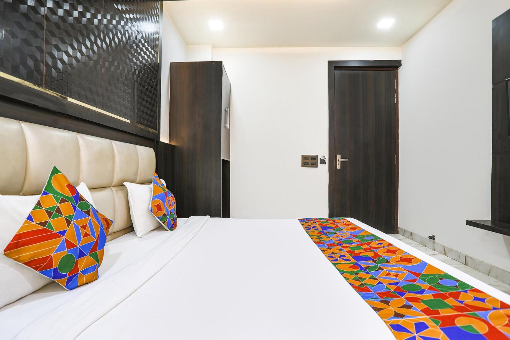 Fabhotel Grand Sparrow Tājganj المظهر الخارجي الصورة