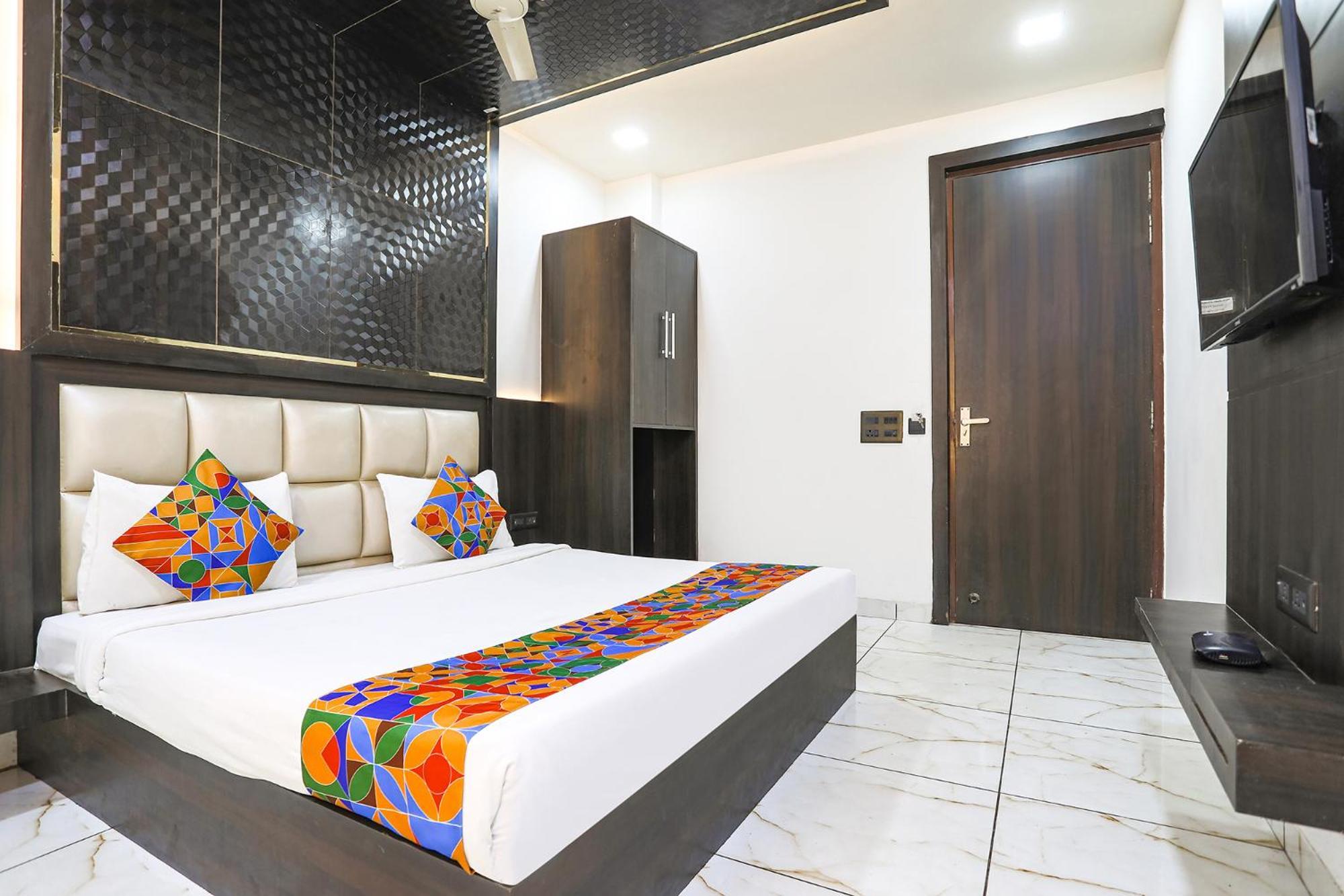 Fabhotel Grand Sparrow Tājganj المظهر الخارجي الصورة